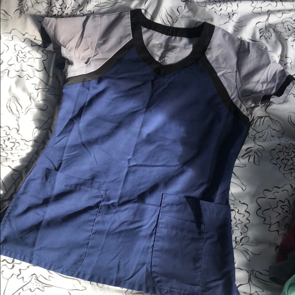 Greys anatomy active scrub top